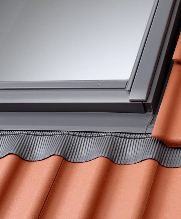 Velux EDZ 0000 CK02  55x78 normál burkolókeret cseréphez 45mm-ig